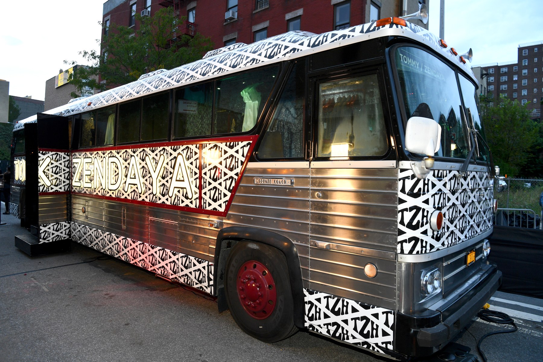 Zendaya Mobile Pop-Up